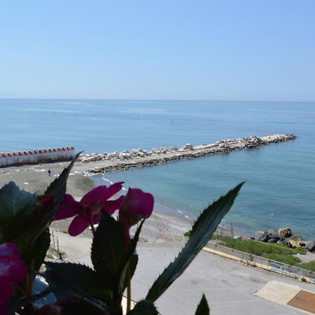 B&B Fronte Del Mare Salerno Exteriér fotografie